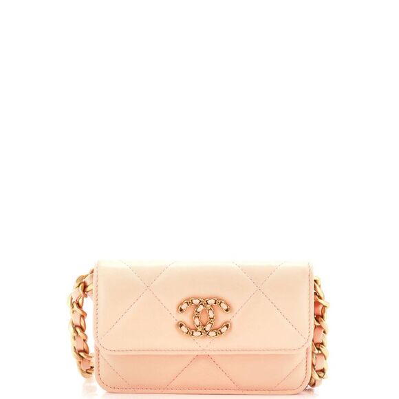 Chanel 19 Clutch With Chain Quilted Lambskin Pink - Picture 1 of 7